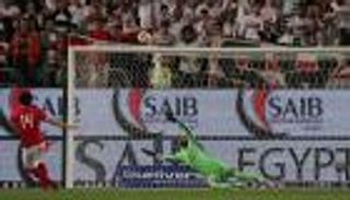 ركلة حسام غالي الطائشة تفجر سخرية تويتر