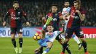 نابولي يتخطى جنوى ويتقدم لوصافة الكالتشيو