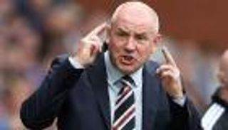 مدرب رينجرز يستقيل دون علمه