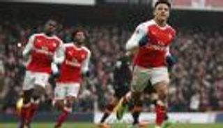 أرسنال يضرب هال بـ"يد سانشيز" ويتقدم للمركز الثالث