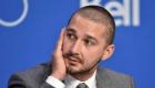 إغلاق معرض للاحتجاج على ترامب يشارك فيه شيا لابوف 