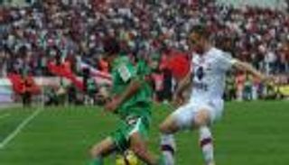 طبيب يحذر من استفحال ظاهرة المخدرات بالدوري المغربي 