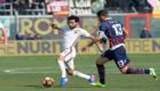 صلاح يدشن عودته لروما بصناعة هدفين وركلة جزاء