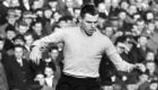 قبل الهدف 50000.. 5 حقائق عن صاحب أول هدف بالبوندسليجا