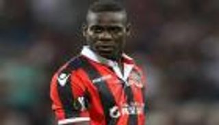 زميل بالوتيللي يهاجمه: متخاذل ولا يملك الطموح