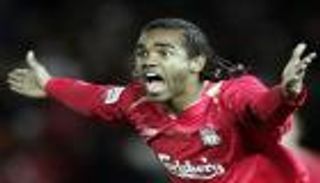 بالفيديو.. مهاجم ليفربول السابق يسجل من مقصية رائعة