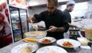 إذا كنت تعاني من تكرار طعامك في العمل.. فلست وحدك