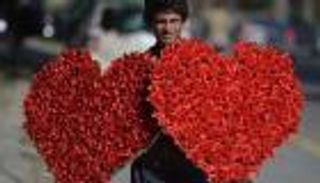 لا عيد للحب في باكستان بأمر المحكمة العليا