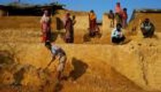 ميانمار تحقق مع الشرطة في جرائم ضد الروهينجا رغم إنكارها