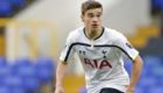 توتنهام يجدد لنجمه الواعد هاري وينكس