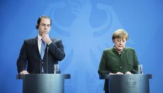 ميركل أثناء المؤتمر مع يوسف الشاهد