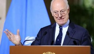 دي ميستورا أثناء مشاركته في حوار الأستانة