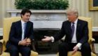 كيف نجا رئيس وزراء كندا من قبضة ترامب الحديدية؟