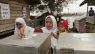 بورناما ينتظر معجزة ليكون أول حاكم مسيحي لإندونيسيا