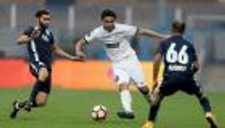 الأهلي يكسب حتا بثلاثية خليل وجيان‎