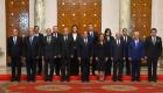 مصر ..  9 وزراء و5 محافظين يؤدون اليمين