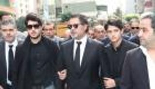 راغب علامة يرثي والدته في ذكرى وفاتها.. ماذا قال؟