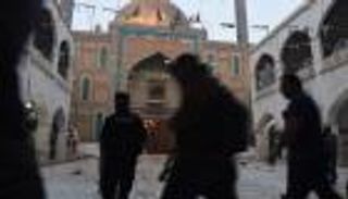 بالصور.. باكستان تطارد منفذي تفجير "يوم القيامة"