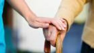 جهاز جديد يتنبأ بسقوط كبار السن قبل 3 أسابيع 