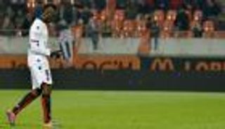 مدرب نيس يرفض انتقاد بالوتيللي بعد الطرد الثالث