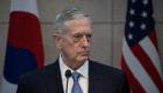 ماتيس يخالف ترامب: لا مشكلة مع الإعلام