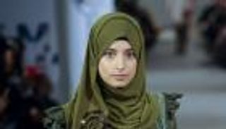 بالصور والفيديو.. لندن تحتضن أسبوع الموضة المحتشمة