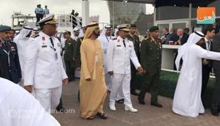 الشيخ محمد بن راشد خلال زيارته للمعرض البحري