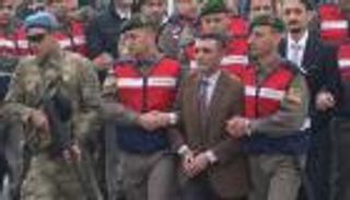 مقصلة أردوغان تتواصل.. عزل 227 قاضيا ومحاكمة عسكريين