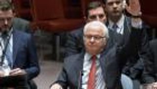 بالصور.. رحيل تشوركين.. أشهر رافع فيتو روسي