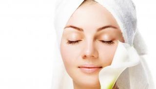 أسهل وأسرع الطرق للحصول على بشرة نضرة قبل مناسبتكِ الخاصة