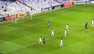 جماهير العين تغيب عن اللقاء