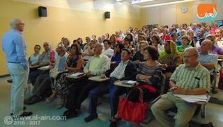 طلاب كبار في السن