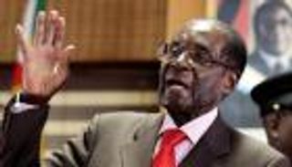 موجابي أطول حكام العالم .. اتهامات الفساد تلاحق نظامه