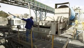 عامل بمنجم فوسفات في تونس