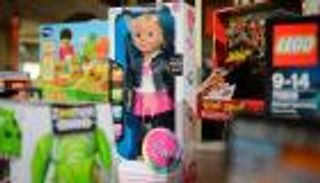 الدمية "كايلا" ترد على اتهامها بالتجسس