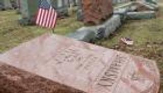 مسلمان يجمعان تبرعات لترميم مقبرة يهودية بأمريكا 