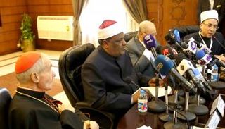 جانب من اللقاء بين الأزهر والفاتيكان 
