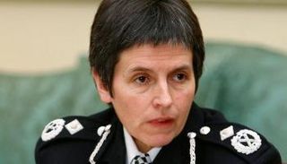 الضابطة البريطانية كريسيدا ديك