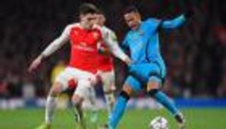 برشلونة يعود لهدفه القديم في أرسنال 