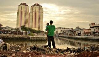 93 مليون إندونيسي تحت خط الفقر