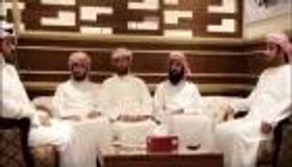 رئيس الوحدة الإماراتي يطمئن على المشجعين بعد حادث سير 