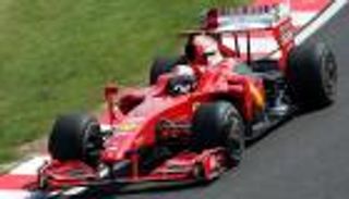 فيراري يكشف عن سيارته الجديدة في صمت