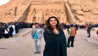 نجمة بوليود بارنيتي شوبرا