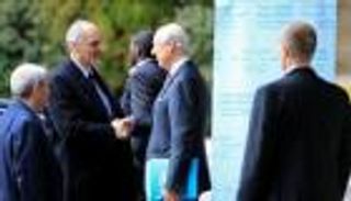 وفد النظام السوري يدرس ورقة دي ميستورا والخلاف قائم