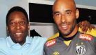 محكمة برازيلية تصدر أمر اعتقال لابن بيليه