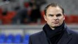 وكيل دي بور ينفي شائعات ليستر سيتي