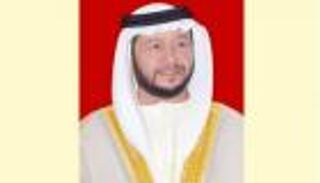 الشيخ سلطان بن زايد يهنئ أمير الكويت بالعيد الوطني