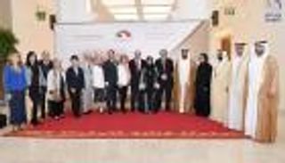 أمل القبيسي تبحث التعاون مع رئيس مجلس "الباسفيك التنفيذي"