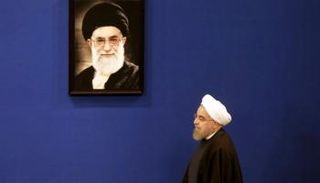 الخلافات تتصاعد بين خامنئي وروحاني