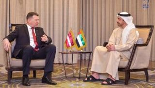 عبد الله بن زايد وريموندس فيونس